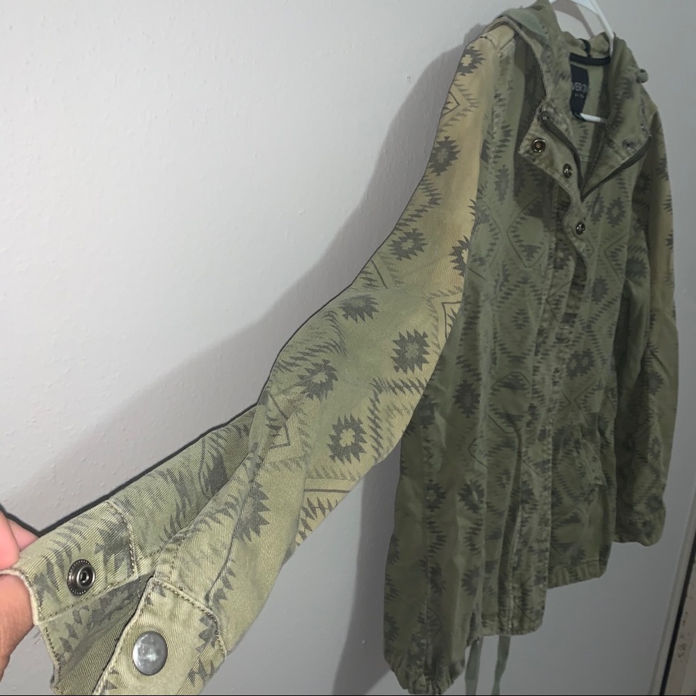 Utility Jacket - Picture 4 of 4